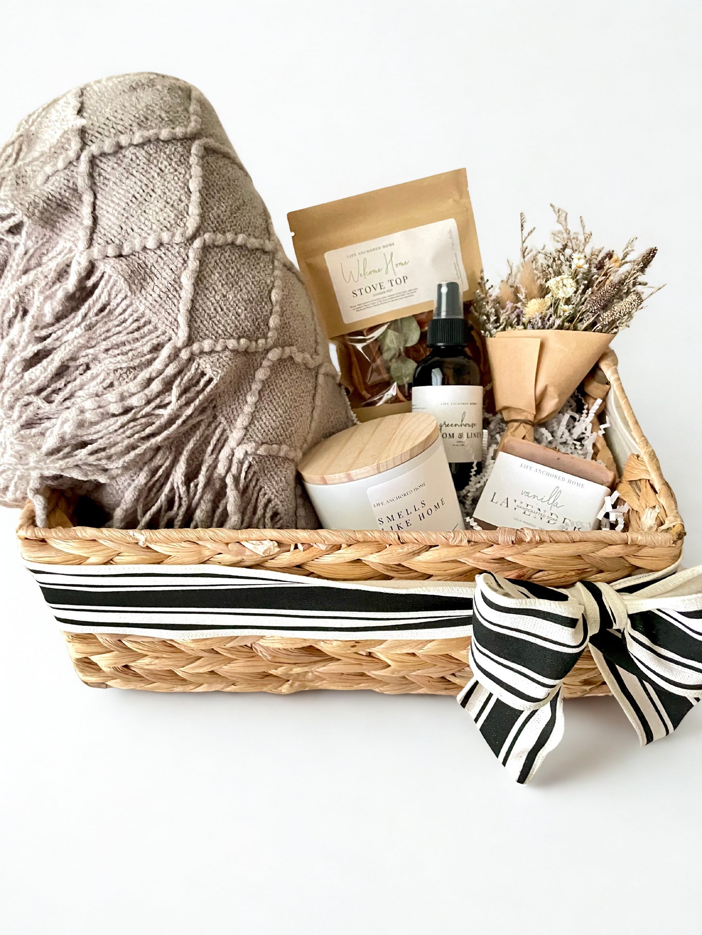 The Signature Glow – Custom Soy Candle (10 oz Ceramic | Dual Wick)