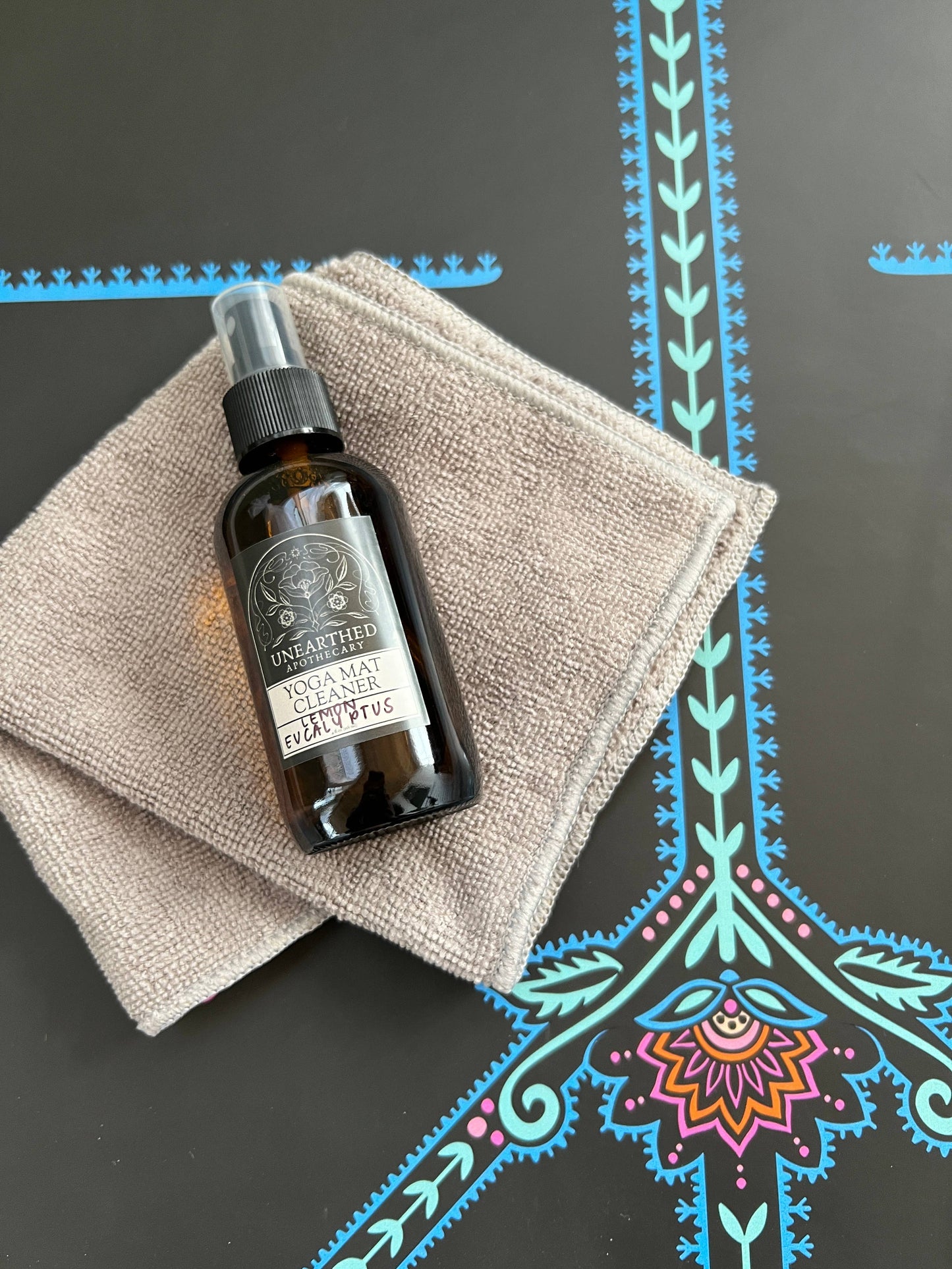 Yoga Mat Cleaning Spray 4 oz - Natural Cleaner Safe for Yoga: Lemon Eucalyptus