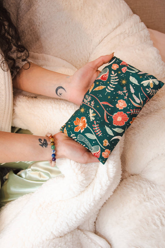 Weighted Aromatherapy Eye Pillow - Nightfall: Lavender