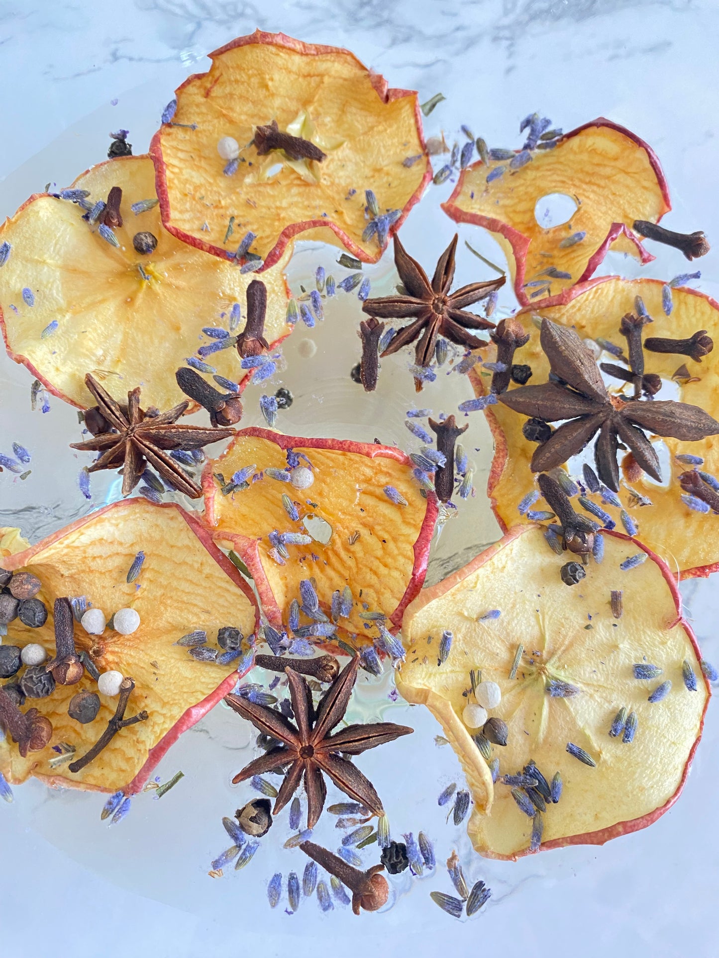 Stove Top Potpourri Summer Spice Apples & Spice Simmer Pot w/ a mixture of Dried Apples & Star Anise, Lavender, Peppercorns and Cloves/All Natural Gift